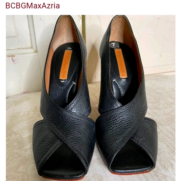 BCBG 💋 Maxazria Raisa Sandals - Picture 1 of 4